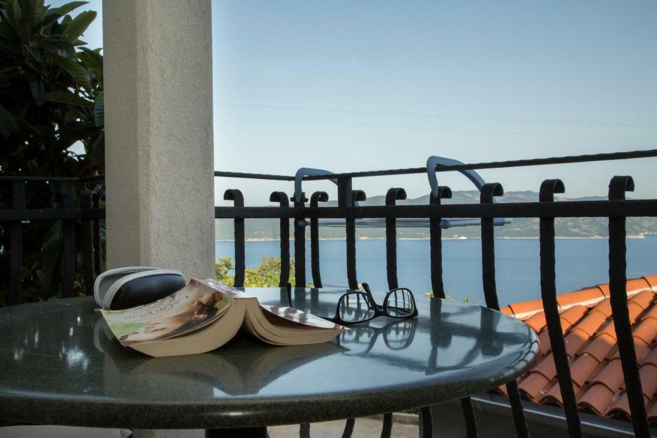 Apartments Tinka Brseč Екстериор снимка