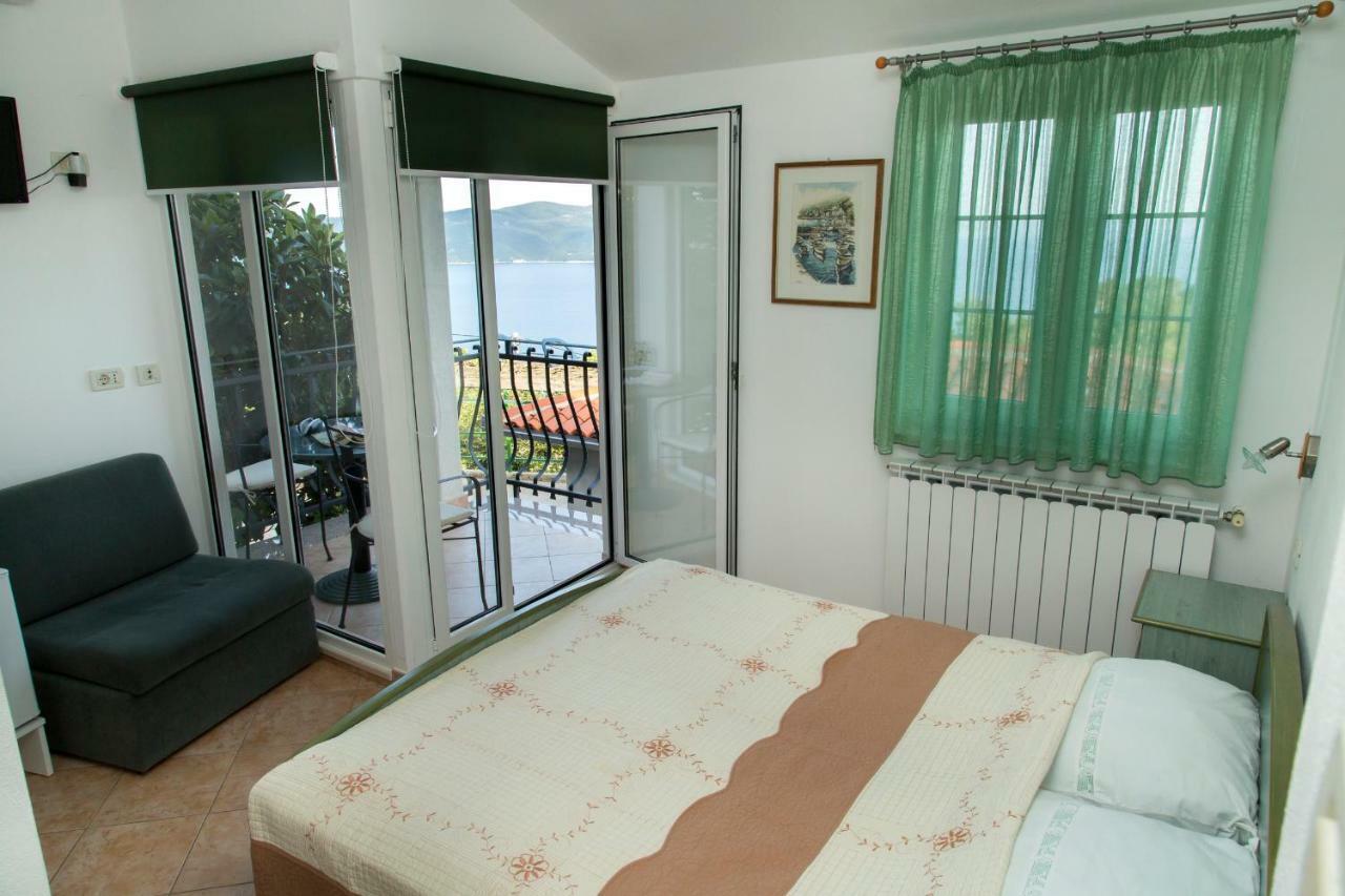 Apartments Tinka Brseč Екстериор снимка