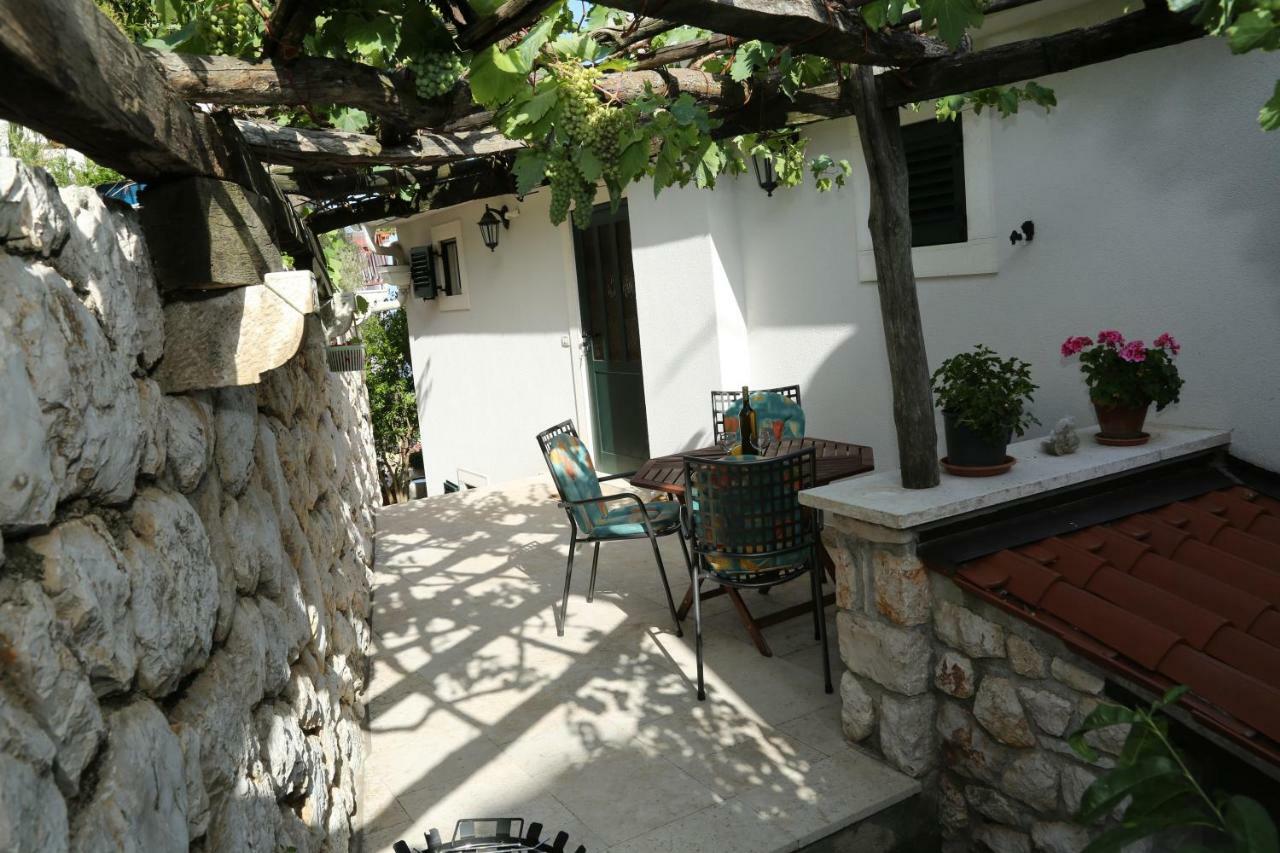 Apartments Tinka Brseč Екстериор снимка